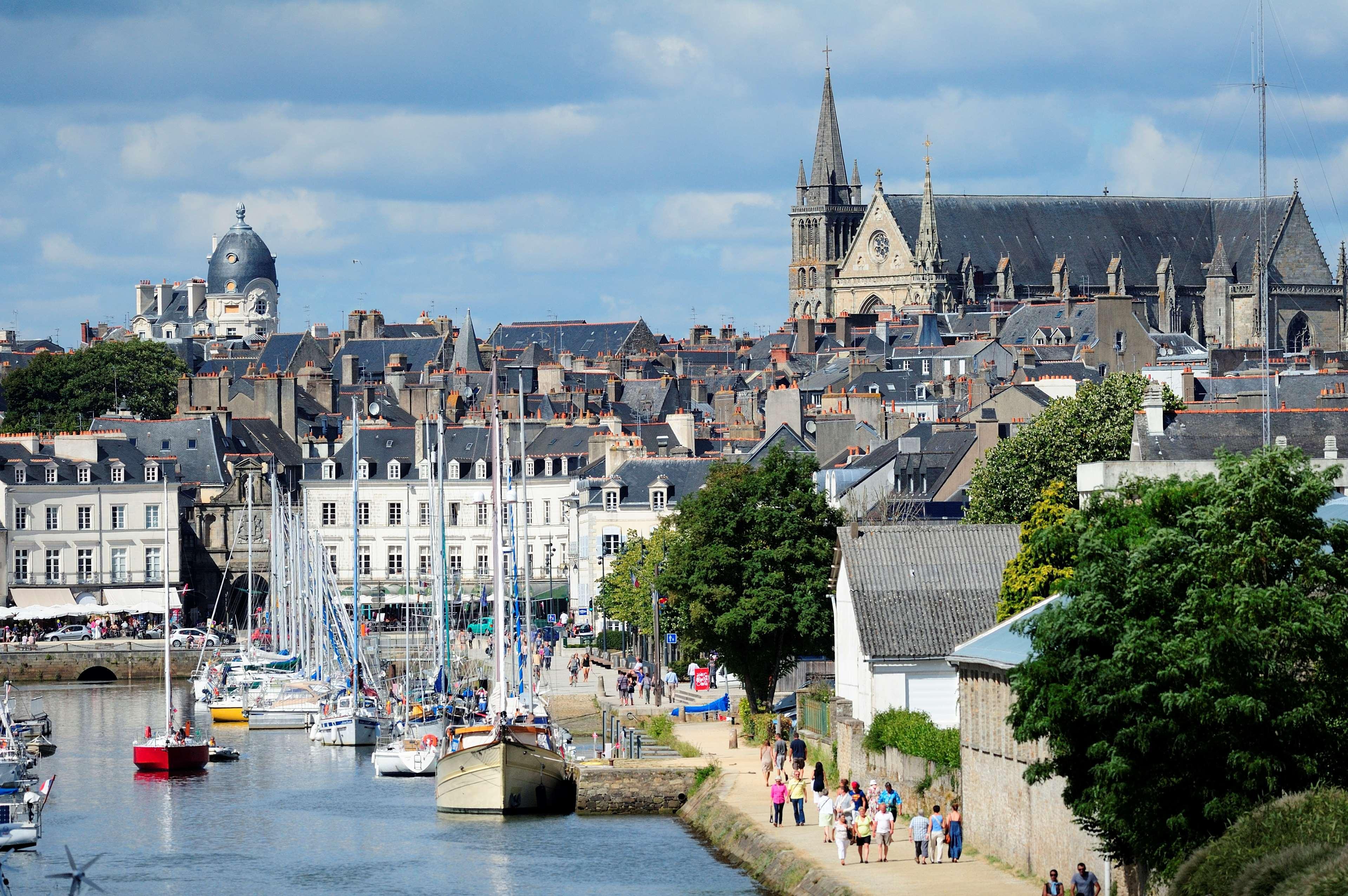 Kyriad Vannes Centre Ville Buitenkant foto